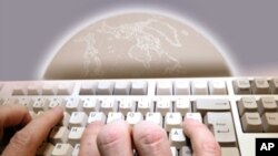 مقامات ایران مدت هاست تلاش می کنند مانع از دسترسی مردم به وب سایت هائی شوند، که به اعتقاد آنها رژیم اسلامی را تضعیف می کنند