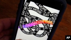 টুইটারের প্রতিদ্বন্দ্বী মেটার নতুন অ্যাপ থ্রেডস, নিউ ইয়র্কে একটি মোবাইল ফোনে দেখা যাচ্ছে; ৬ জুলাই ২০২৩।