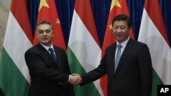 ສປ ຈີນ ແລະ ປະເທດຮັງກາຣີ