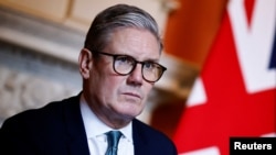 ​ນາ​ຍົກ​ລັດ​ຖະ​ມົນ​ຕີ​ຂອງ ອັງ​ກິດ ທ່ານ ເຄຍ ສ​ຕາ​ເມີ, ຢູ່​ຫ້ອງ​ການ​ນາ​ຍົກ​ລັດ​ຖະ​ມົນ​ຕີ ຖະ​ນົນ​ດາວ​ນິງ ເລກ 10, ນະ​ຄອນຫຼວງ ລອນດອນ, 16 ກໍ​ລະ​ກົດ, 2024. 