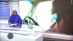 Yadda Wata Mata A Kenya Ke Aikin Tuka Motar Daukar Marasa Lafiya