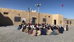 د نجونو لپاره د ښوونځي غوښتنه
