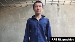 艾尔辛·艾尔金乌里是新疆的哈萨克族人，因担心自己会被关进“再教育营”而逃离中国。