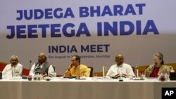 কেন্দ্রের বর্তমান মোদী সরকারকে ক্ষমতাচ্যূত করতে ইতিমধ্যে কংগ্রেস, তৃণমূল, আম আদমি পার্টি, সিপিএম সহ অবিজেপি দলগুলি মিলে গড়ে তুলেছে ২৮টি দলের ইন্ডিয়া জোট। কিন্তু তাতে থাকছে না সিপিএমের কোনও প্রতিনিধি। 