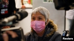 资料照：丽奥拉，原名李春红，是前以色列人质诺雅·阿加玛尼 (Noa Argamani) 的母亲在接受媒体采访。（2023年11月）