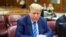 Ish Presidenti Donald Trump pret fillimin e seancës gjyqësore në ditën e dytë të gjyqit në Nju Jork, më 16 prill, 2024/AP