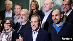 အကျဉ်းသားလဲလှယ်ရေး အစီအစဉ်နဲ့ အီရန်နိုင်ငံက ပြန်လွတ်လာတဲ့ အမေရိကန်-အီရန်နိုင်ငံသားနှစ်ဦးဖြစ်တဲ့ Siamak Namazi နဲ့ Emad Sharqi, ဗြိတိန်နိုင်ငံသား Morad Tahbaz (စက်တင်ဘာ ၁၉၊ ၂၀၂၃)