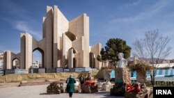 Təbrizin Şairlər Məqbərəsi