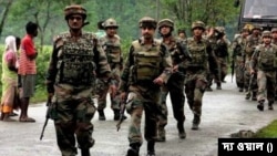 ভারতের ছত্তীসগড়ে অবাধ ও সুষ্ঠু নির্বাচন নিশ্চিত করতে রাজ্যের স্থানীয় পুলিশ এবং প্রচুর কেন্দ্রীয় সশস্ত্র পুলিশ বাহিনী মোতায়েন করা হয়েছে।