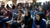 Jurnalis Afghanistan menghadiri konferensi pers di Kabul, Afghanistan, 13 Februari 2022. (Foto: AP)