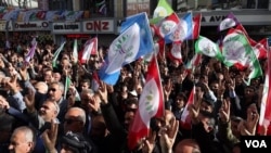 Dîmeneke ji kombûneke Partîya Çep ya Kesk (YSP) (Arşîv)