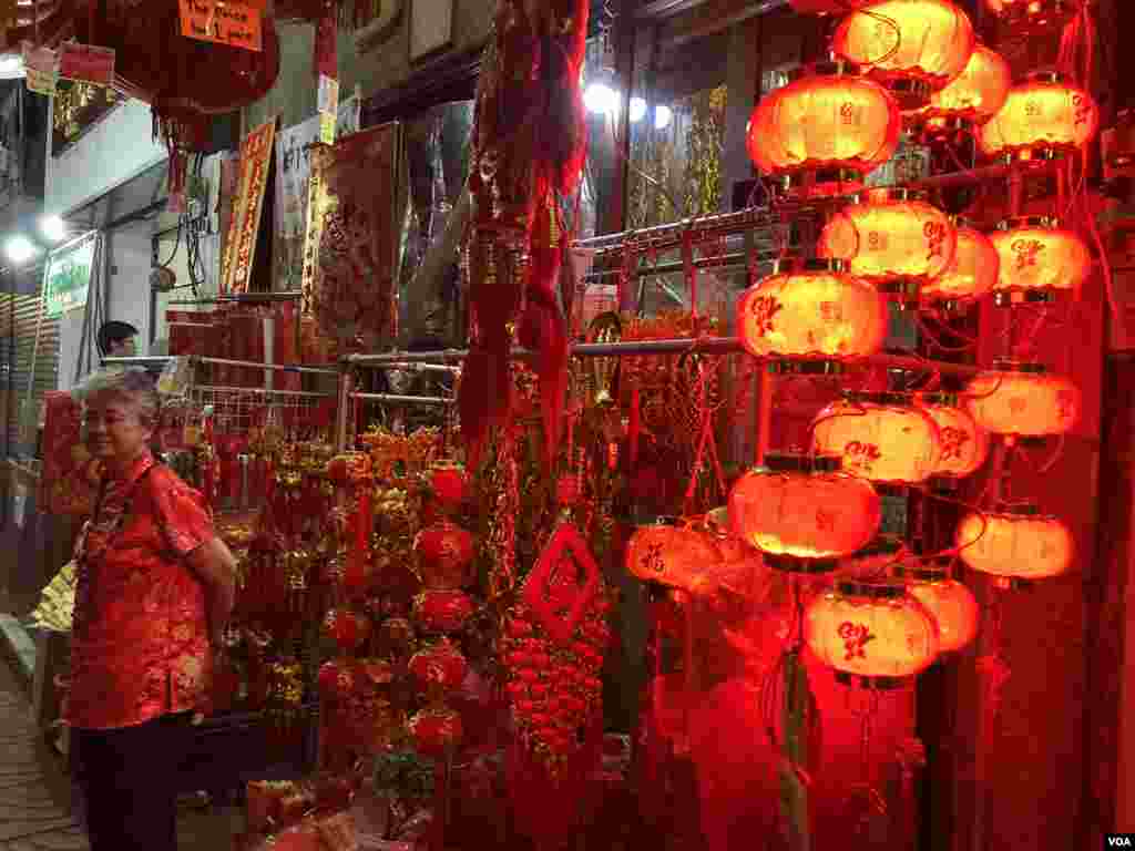 ထိုင်းနိုင်ငံဘန်ကောက်မြို့မှာ ကျင်းပနေတဲ့ တရုတ်ရိုးရာ နှစ်သစ်ကူး (ဓါတ်ပုံ - ထက်အောင်ခန့်)