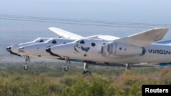 Двухфузеляжный самолет-носитель VMS Eve