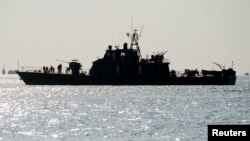 ২০১২ সালের ৮ ডিসেম্বর ইরানি নৌবাহিনীর একটি যুদ্ধজাহাজ লোহিত সাগর অঞ্চলের পোর্ট সুদানে নোঙ্গর করছে। ফাইল ছবি।