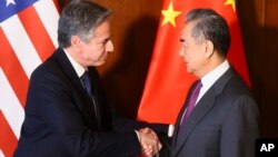 美国国务卿布林肯与中国外长王毅在慕尼黑安全会议期间举行会晤。（2024年2月16日）