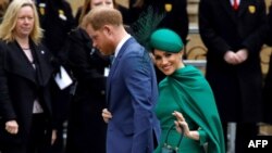 Mwanamfalme Harry wa Uingereza, Duke wa Sussex na mkewe Meghan wakiwa London, tarehe 9 Machi 2020. Picha na Tolga AKMEN / AFP.