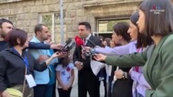 ՀՀ ԱԺ նախագահ Ալեն Սիմոնյանը քվեարկությունից հետո պատասխանում է լրագրողների հարցերին