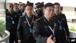 资料照：时任中国人民解放军军事科学院副院长的何雷将军在新加坡出席香格里拉对话会。（2017年6月4日）