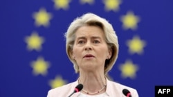 欧盟委员会主席乌尔苏拉·冯德莱恩（Ursula von der Leyen）在法国斯特拉斯堡的欧洲议会发表讲话。（2024年7月18日）