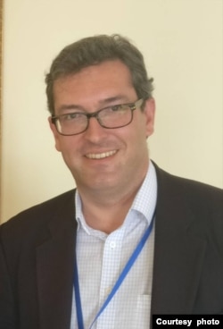 罗杰斯Benedict Rogers（罗杰斯提供）