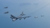 미 B-52H 전략폭격기 2대 한반도 인근 전개