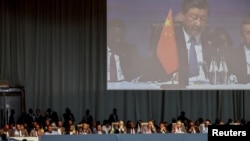 中国领导人习近平在南非约翰内斯堡举行的金砖国家领导人峰会上讲话。（2023年8月24日）