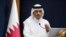 Premye Minis Qatar ak Minis Afe Etranje Mohammed bin Abdulrahman al-Thani pandan yon konferans pou lapres ak Sekrete Deta Etazini Antony Blinken nan Doha, Qatar, 13 Oktob, 2023. 