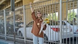 ইরানি সাংবাদিক নাজিলা মারুফিয়ান তার এক্স অ্যাকাউন্টে ২০২৩ সালের ১৩ আগস্ট একটি ছবি পোস্ট করেন।