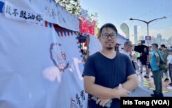 湾仔海滨艺游坊档主、悦和酱园负责人Jack表示，当局搞市集带动夜经济并不容易 (美国之音/汤惠芸)