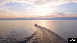 Во моментот фирмата работи на развивање на петметарски чамец, кој би имал минимален отпор на вода