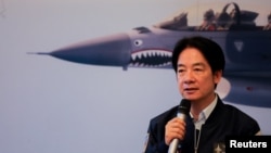 台湾总统赖清德在花莲视察军事基地。（2024年5月28日）