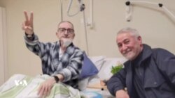 Pisporên Muzîkê Û Evîndarên Dengê Hunermendê Koçkirî Beytocan Hunera Wî Dinirxînin