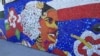 Mural ramah lingkungan karya seniman asal Venezuela, Óscar Olivares (dok: VOA)