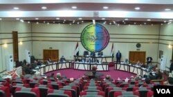 دیمەنی دانیشتنێکی ئەنجومەنی پارێزگای کەرکوک.