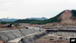 ስእሊ ፋይል-- ንሰለስተ ጎረባብቲ ሃገራት ዘሰሓሕብ ሓጽቢ ሕዳሴ ኣብ እዋን ምስራሕ