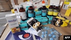 ওষুধের জেনেরিক নাম প্রেসক্রাইব করার জন্য ডাক্তারদের কড়া নির্দেশ দিয়েছে এনএমসি।