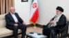علی خامنه‌ای، رهبر ایران و اسماعیل هنیه، رهبر پیشین سیاسی حماس 