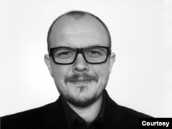 全国学者协会(National Association of Scholars)高级研究员伊恩·欧克斯内瓦德(Ian Oxnevad)；(照片由本人提供)