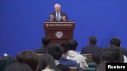 欧盟外交和安全政策高级博雷利（Josep Borrell）在北京大学发表讲话。（2023年10月13日）