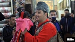 Urmiyədə bir təkəmçilik nümayişi.