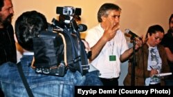 Ji filma Kazim Oz pişt kamerê