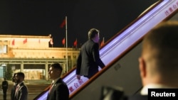 美国国务卿布林肯离开北京前往伦敦。（2023年6月19日）