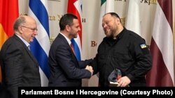 Saša Magazinović (lijevo) i Ruslan Stefančuk u Kijevu, 24. februar 2024.