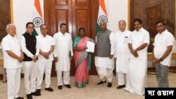 মণিপুর জনজাতি দাঙ্গা: রাষ্ট্রপতির হস্তক্ষেপ দাবি করে তাঁর সঙ্গে দেখা করল বিরোধী জোট 'ইন্ডিয়া'। 