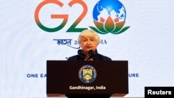 美国财政部长珍妮特·耶伦于2023年7月16日在印度甘地讷格尔举行的G20财长和央行行长会议期间在新闻发布会上发表讲话。（路透社照片）