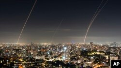 Израелскиот ракетен систем „Железна завеса“ уништува надоаѓачки проектили од Газа