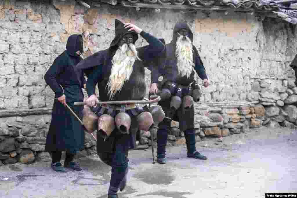 Џоломари, древен обичај во кавадаречкото село Бегниште