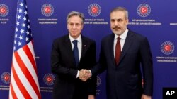 美国国务卿布林肯会晤土耳其外长菲丹。(2023年11月6日)