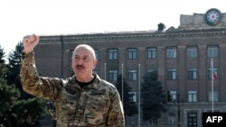 الهام علی‌اف، رئیس جمهوری آذربایجان که پیش‌بینی می‌شود در انتخابات پیش‌رو بار دیگر پیروز شود.