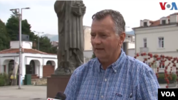 Охрид има многу голема историја и е убаво место, вели уметникот Мајкл Клос